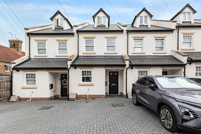 3 Bedroom Terraced House For Sale In Ivy Street, Rainham, ME8