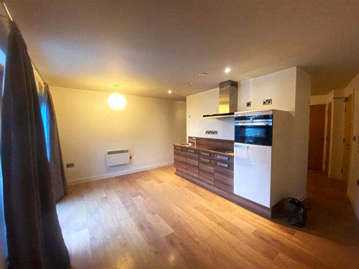 1 Bedroom Apartment To Rent In IQuarter, City Centre, Sheffield, S3