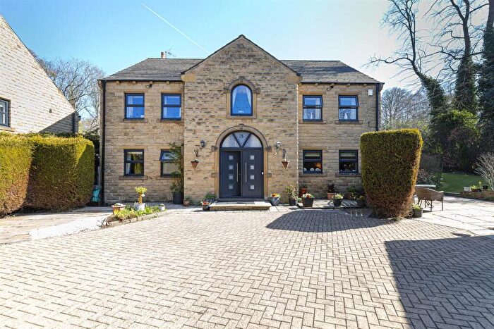 6 Bedroom Detached House For Sale In Ashford Manor, Fenay Bridge, Huddersfield, HD8