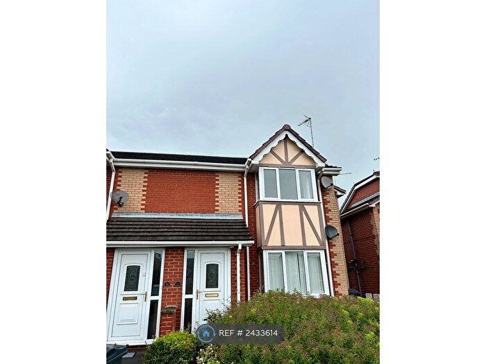 2 Bedroom Flat To Rent In Chapel Close, Clowne, Chesterfield, S43
