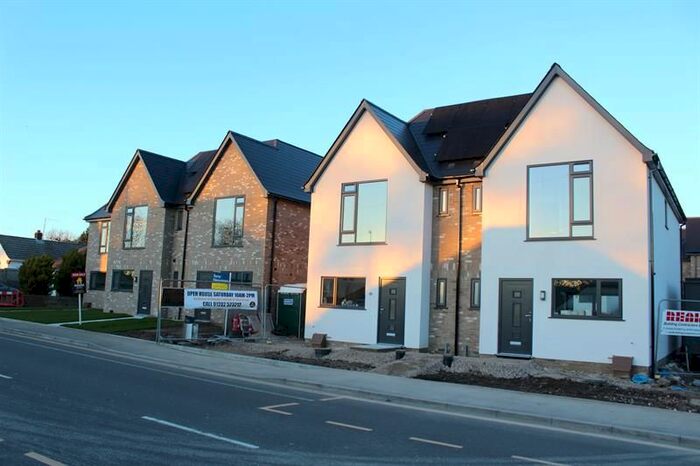 3 Bedroom Semi-Detached House To Rent In Blandford Road, Upton, Poole, BH16