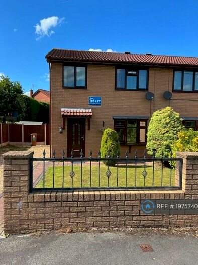 3 Bedroom Semi-Detached House To Rent In Machynlleth Way, Connah's Quay, Deeside, CH5
