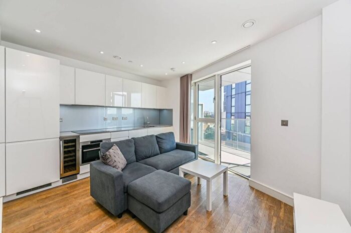 1 Bedroom Studio For Sale In Nine Elms Point, Nine Elms, London, SW8