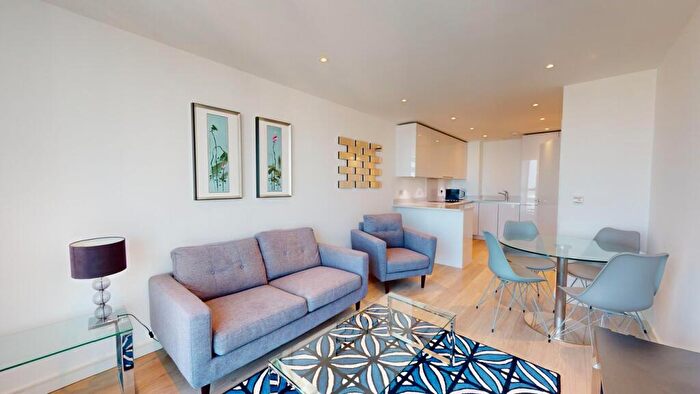 1 Bedroom Apartment To Rent In Pinnacle Apartments, Saffron Central Square, Croydon, CR0