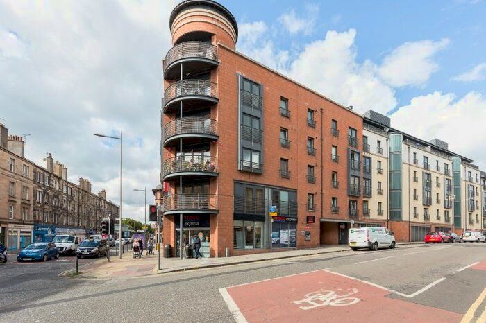 2 Bedroom Flat To Rent In Cables Wynd, Leith, Edinburgh, EH6