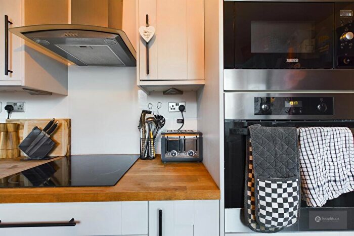 2 Bedroom Semi-Detached House For Sale In Clarkes Way, Brackley, NN13