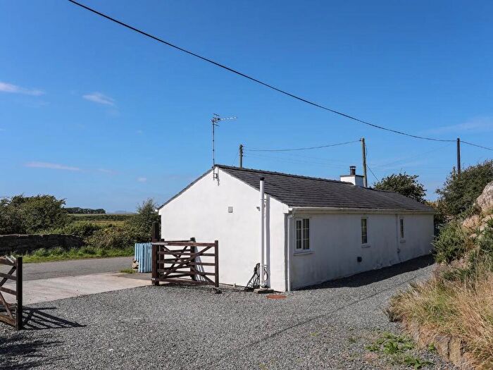 6 Bedroom Detached House For Sale In Ffrwd Cottage & Ffrwd Lodge, Bryngwran, Rhosneigr, Isle Of Anglesey, LL65