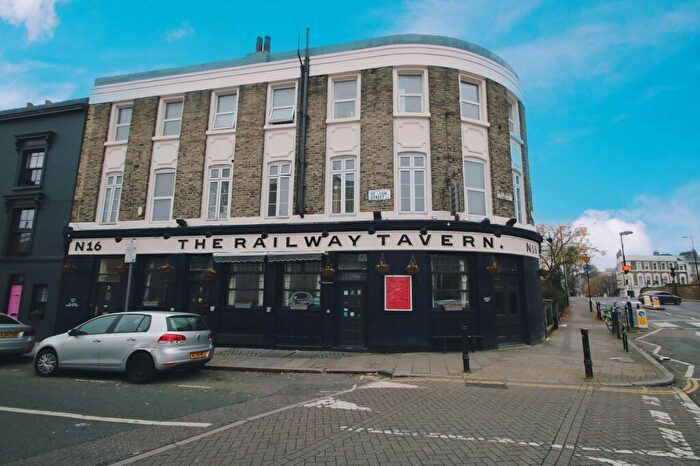 Apartment To Rent In St Jude Street, Dalston, N16