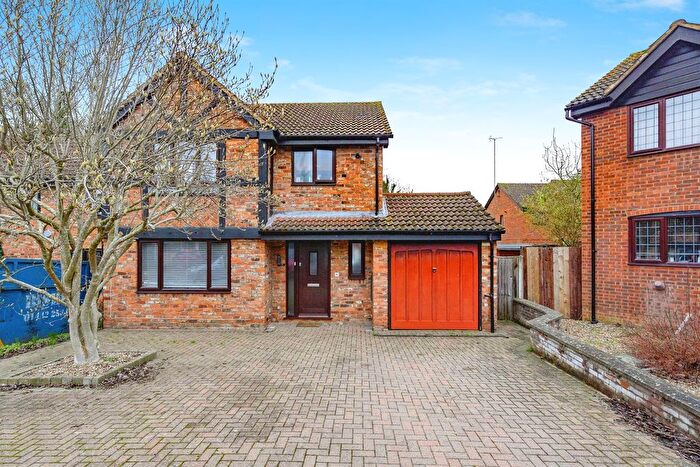 4 Bedroom Detached House For Sale In Medwick Mews, Hemel Hempstead, HP2