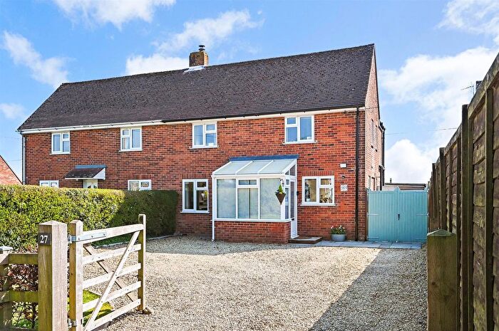 3 Bedroom Semi-Detached House For Sale In Stanbury Road, Thruxton, Andover, SP11