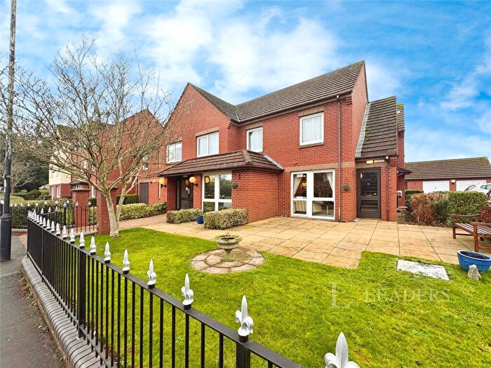 2 Bedroom Flat To Rent In School Road, Alcester, Warwickshire, B49