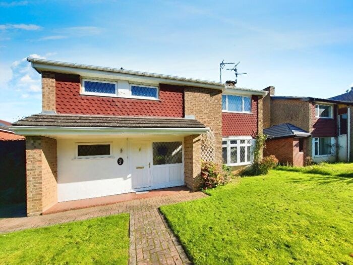 4 Bedroom Detached House To Rent In Chestnut Way, Busbridge, GU7