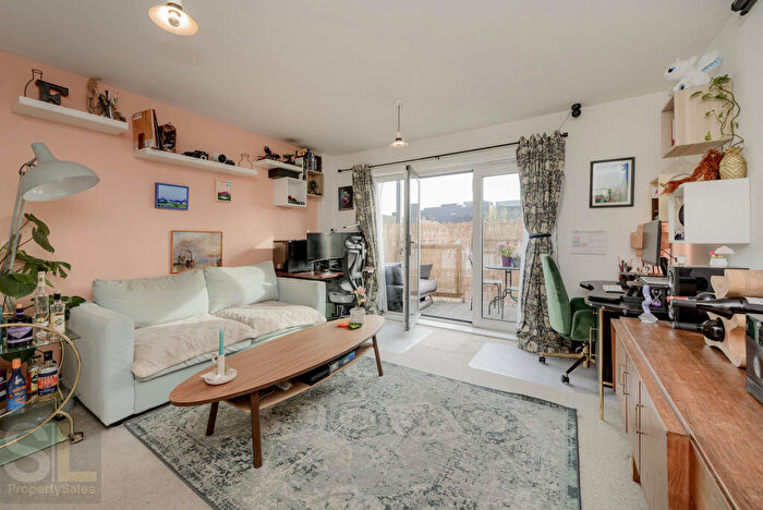 1 Bedroom Apartment For Sale In Havisham Apartments, Stratford, E15