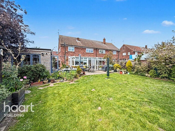 3 Bedroom Semi-Detached House For Sale In Nenelands, Sutton Bridge, PE12