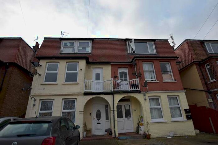 2 Bedroom Flat To Rent In Penfold Road, Clacton, CO15