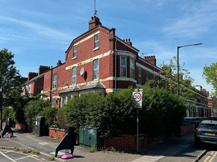 4 Bedroom End Of Terrace House For Sale In Stamford Street, Old Trafford, M16