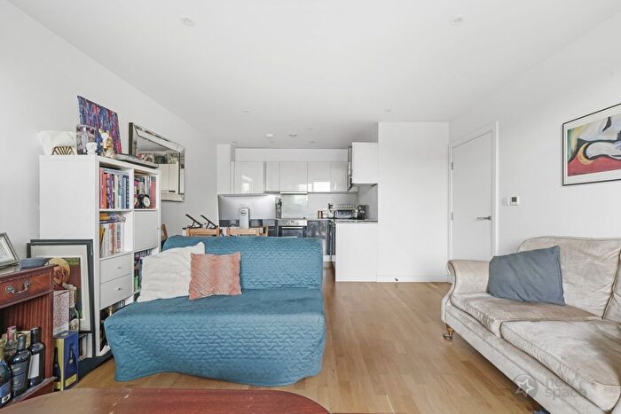 1 Bedroom Flat To Rent In Tinderbox, Octavius Street, Deptford, SE8