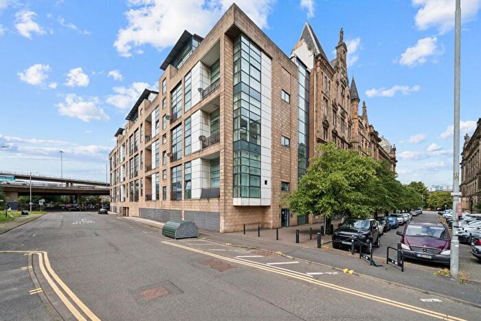3 Bedroom Flat For Sale In Carnoustie Street, Flat /, Tradeston, Glasgow, G5