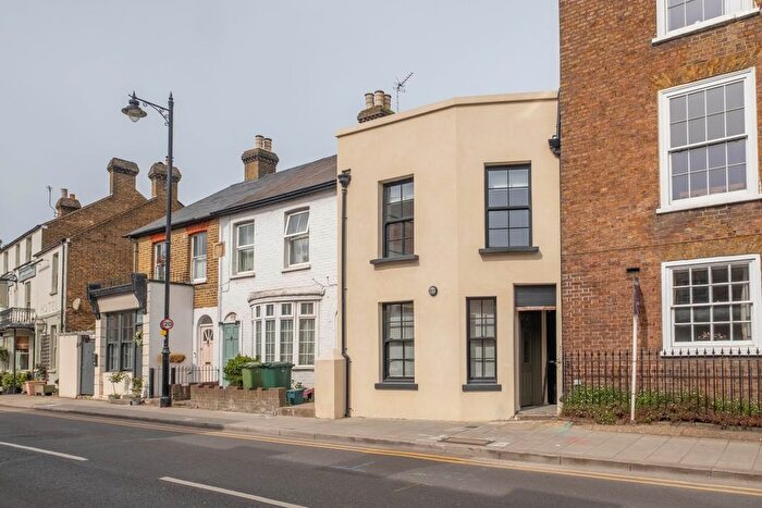 2 Bedroom Terraced House To Rent In Thames Street, Sunbury-On-Thames, TW16