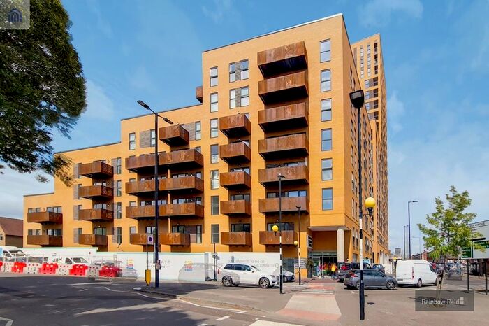 2 Bedroom Flat To Rent In Tabbard Apartments, London, W3