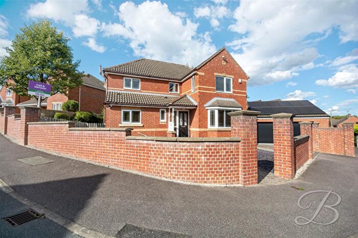 4 Bedroom Detached House For Sale In Oakmeadows, South Normanton, Alfreton, DE55