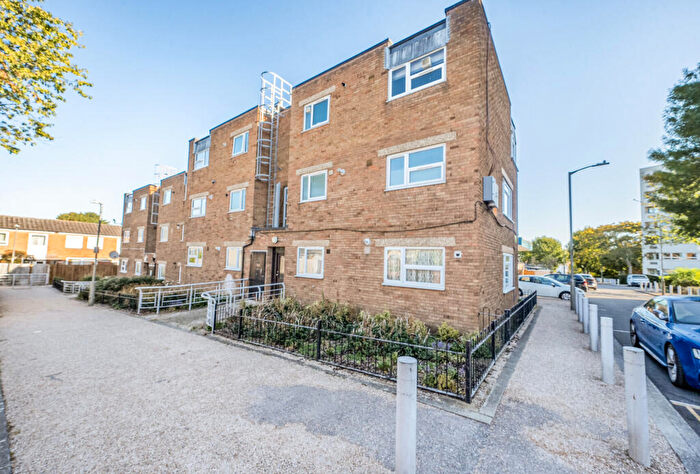 1 Bedroom Apartment For Sale In Little Dimocks, London, SW12