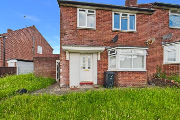 1 Bedroom Flat To Rent In Wavell Road, Brierley Hill, DY5