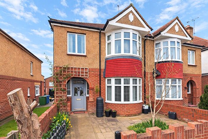 4 Bedroom Semi Detached House For Sale In Coronation Road, Aldershot, Hampshire, GU11