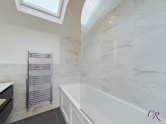 3 Bedroom Terraced House For Sale In Upper Park Street, Cheltenham, GL52