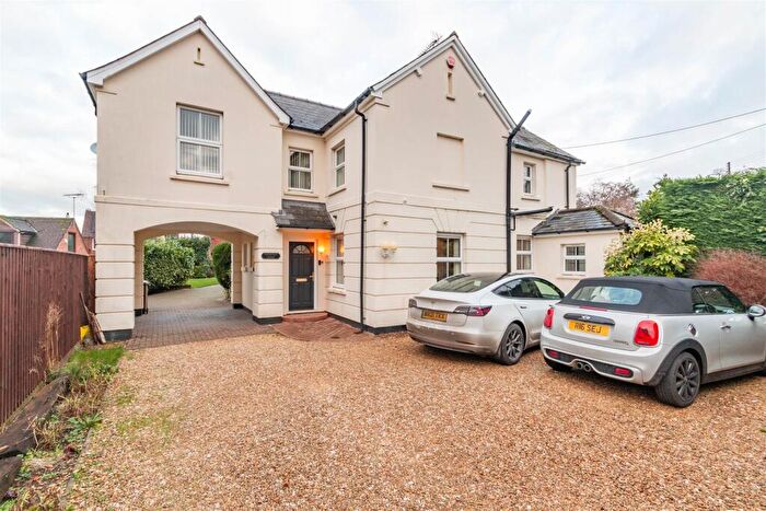 4 Bedroom Detached House To Rent In Verney Road, Stonehouse, GL10