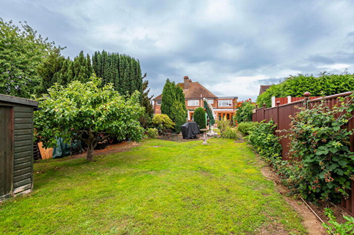 5 Bedroom Semi-Detached House For Sale In Woodlands Road, Ditton, Aylesford, ME20