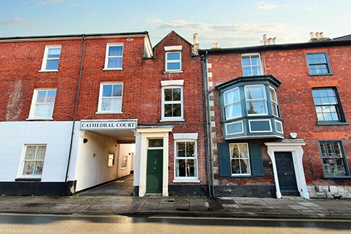 3 Bedroom Terraced House For Sale In Exeter Street, Salisbury, SP1