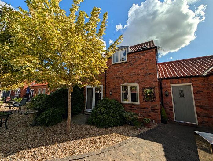 2 Bedroom Semi-Detached House To Rent In Coach House Court, Market Rasen, LN8