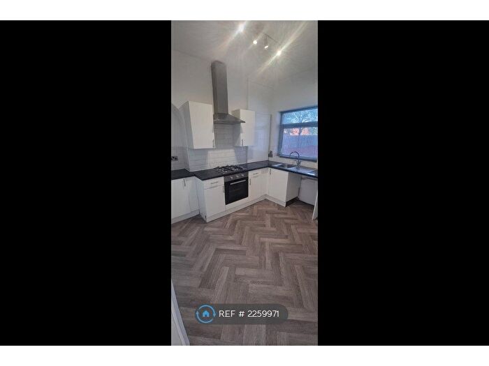 2 Bedroom End Of Terrace House To Rent In Cannon Street, Castleford, WF10