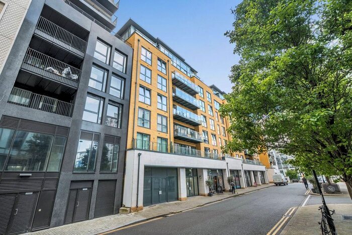 2 Bedroom Flat For Sale In Osiers Road, Wandsworth Town, London, SW18