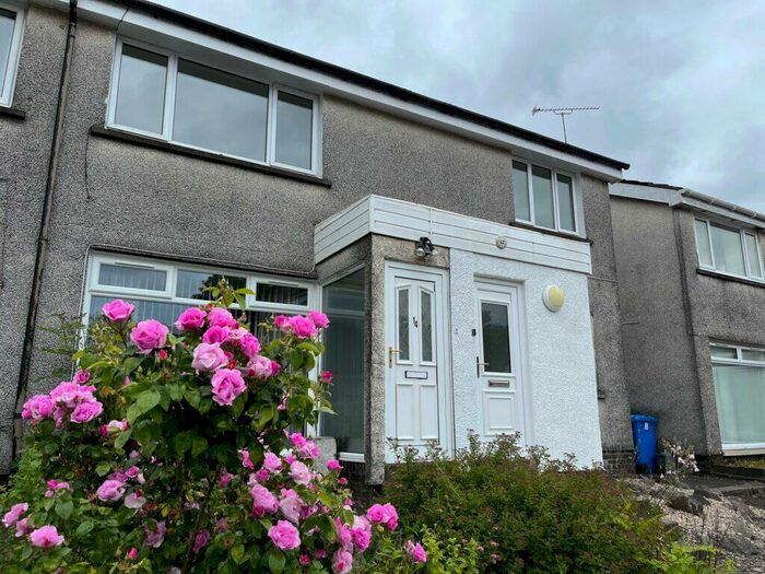 2 Bedroom Flat To Rent In Woodside Road Tullibody, FK10