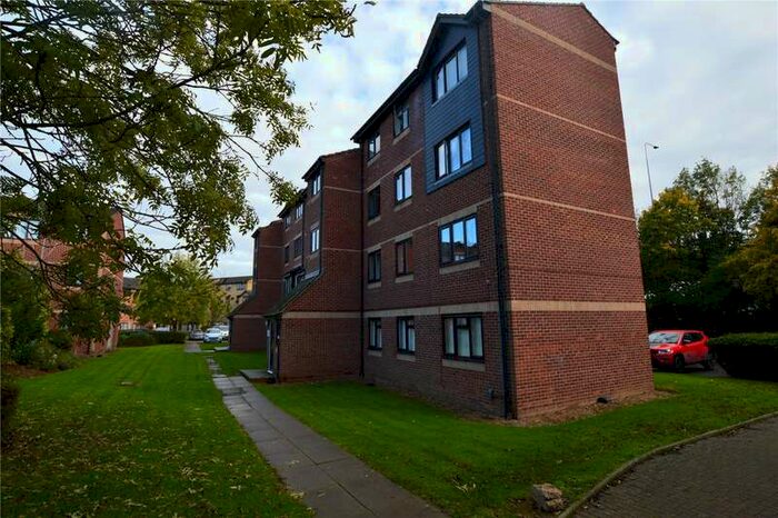 2 Bedroom Apartment To Rent In Chestnut Road, , Vange, , Basildon, SS16