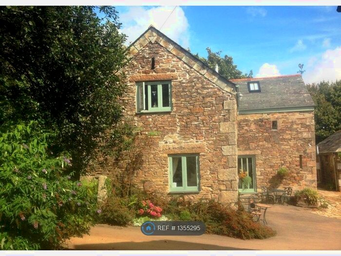 2 Bedroom Flat To Rent In Looedown, Liskeard, PL14