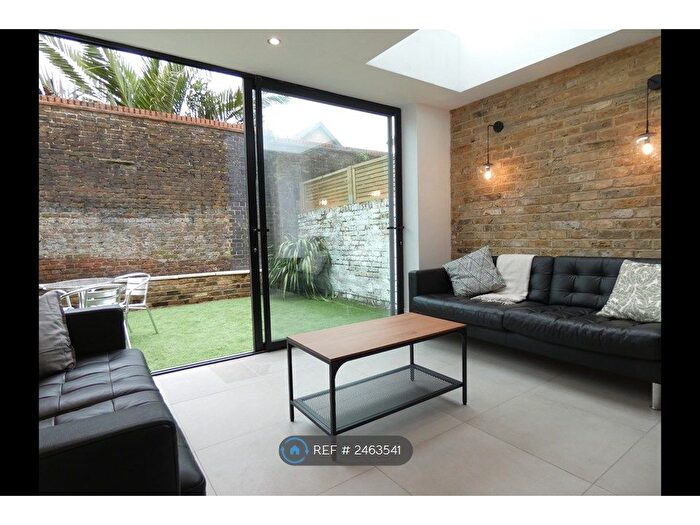4 Bedroom Terraced House To Rent In Henshaw Street, London, SE17