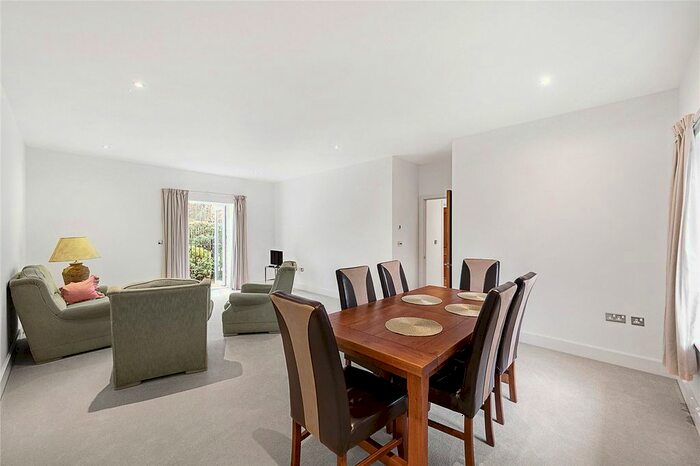 2 Bedroom Flat To Rent In Charlwood House, Strand Drive, Kew Riverside Park, Surrey, TW9