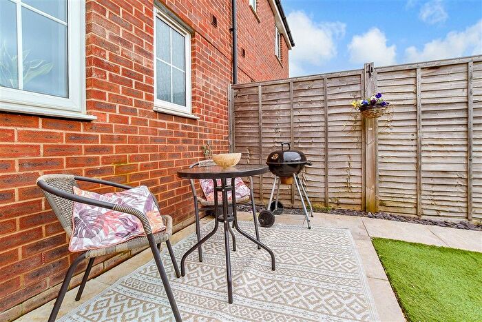 2 Bedroom Terraced House For Sale In Maddocks Close, Paddock Wood, Kent, TN12