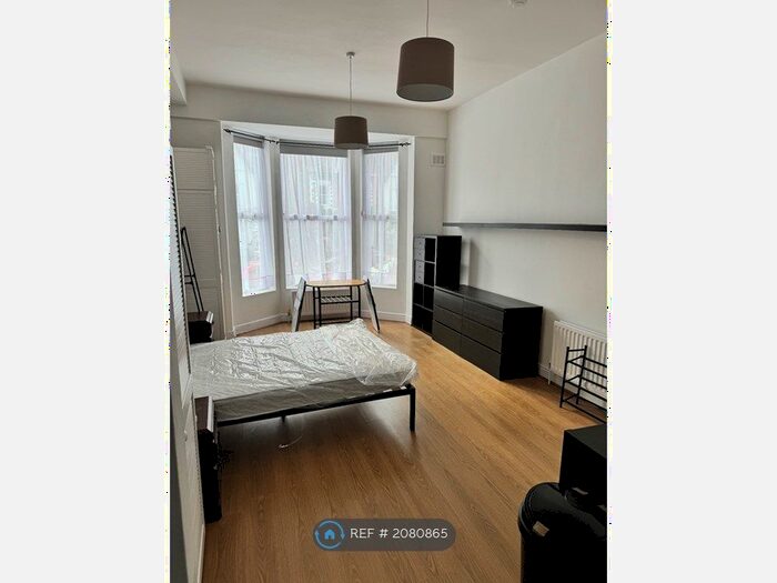 Studio To Rent In Beulah Road, Thornton Heath, CR7