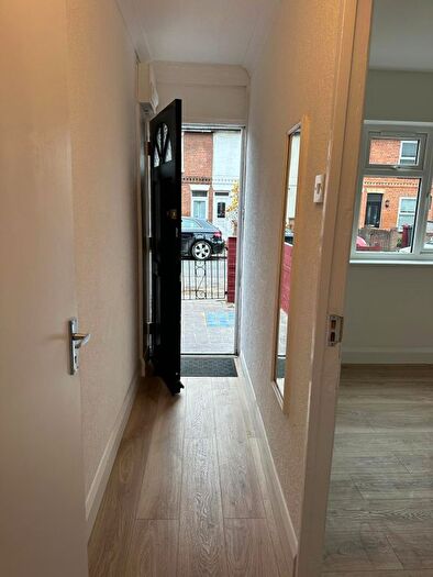 6 Bedroom Terraced House To Rent In Claremont Avenue, Harrow, HA3