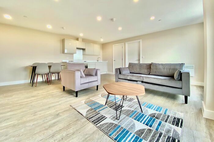 2 Bedroom Flat To Rent In Northgate House, Stonegate Road, Leeds, LS6