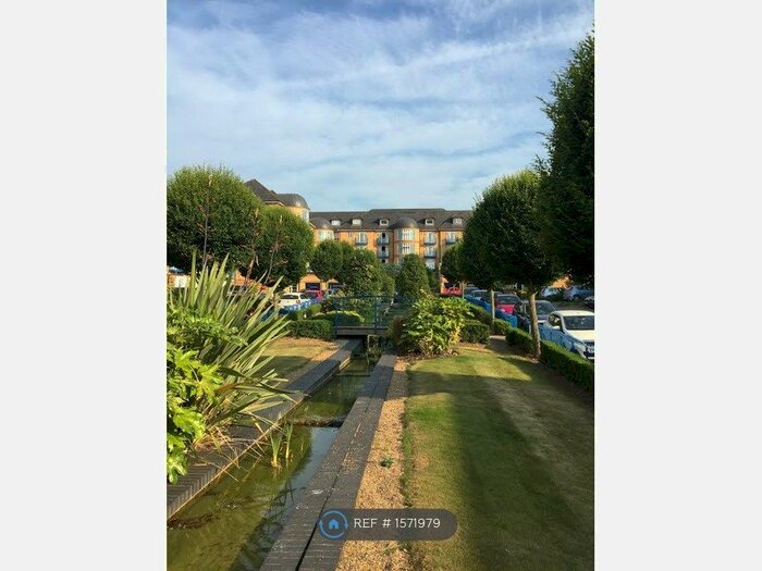 2 Bedroom Flat To Rent In Newland Gardens, Hertford, SG13