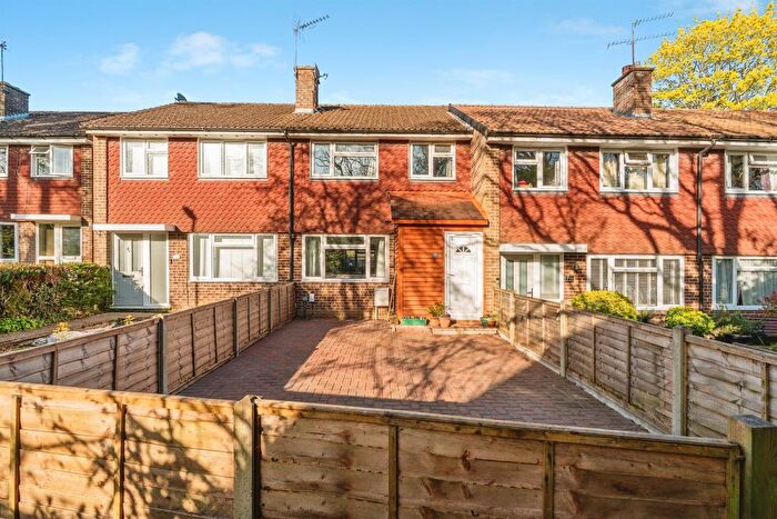 3 Bedroom Terraced House For Sale In Richmond Close, Calmore, Southampton, SO40