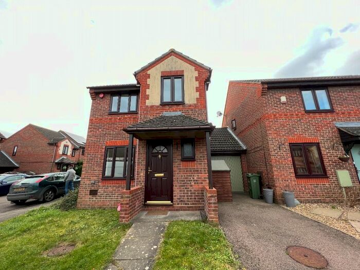 3 Bedroom Detached House To Rent In Sweetlands Corner, Kents Hill, Milton Keynes, MK7