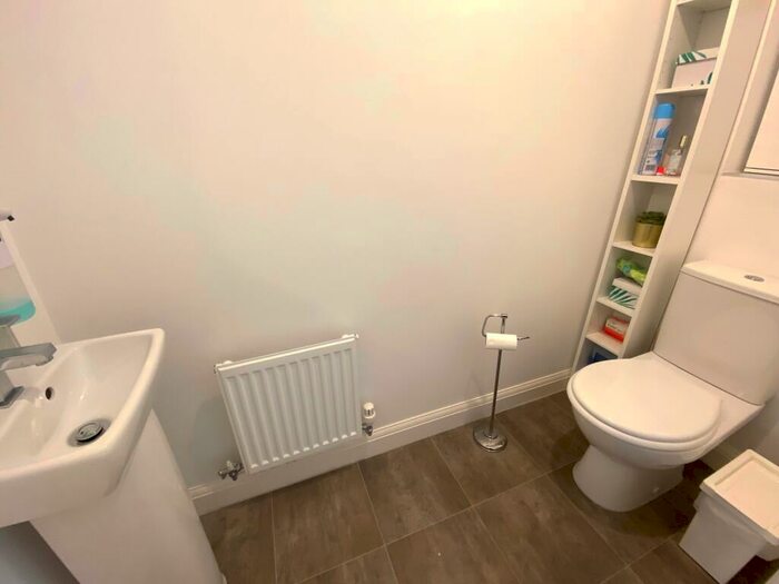 4 Bedroom Terraced House To Rent In Spooner Croft, Birmingham, B5