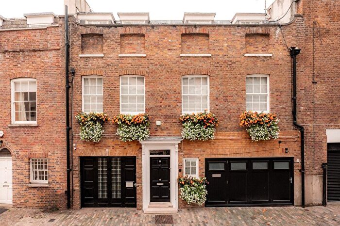 3 Bedroom Detached House To Rent In Wilton Row, Knightsbridge, SW1X