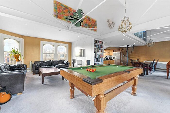 4 Bedroom Property To Rent In Lauriston Road, London, E9